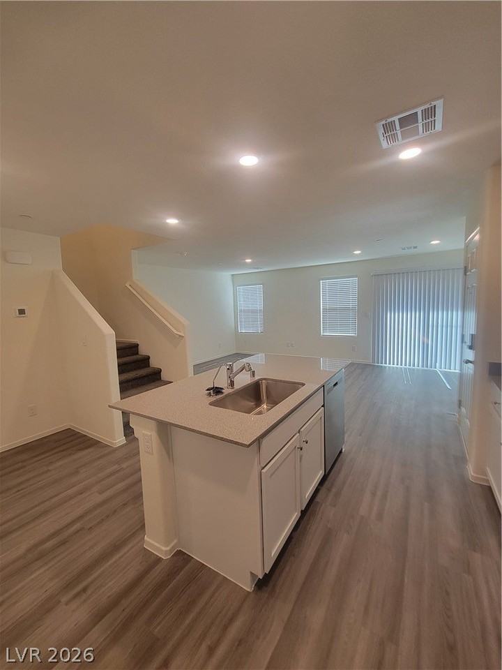 9931 Apricot Hills St - Photo 3 of 15