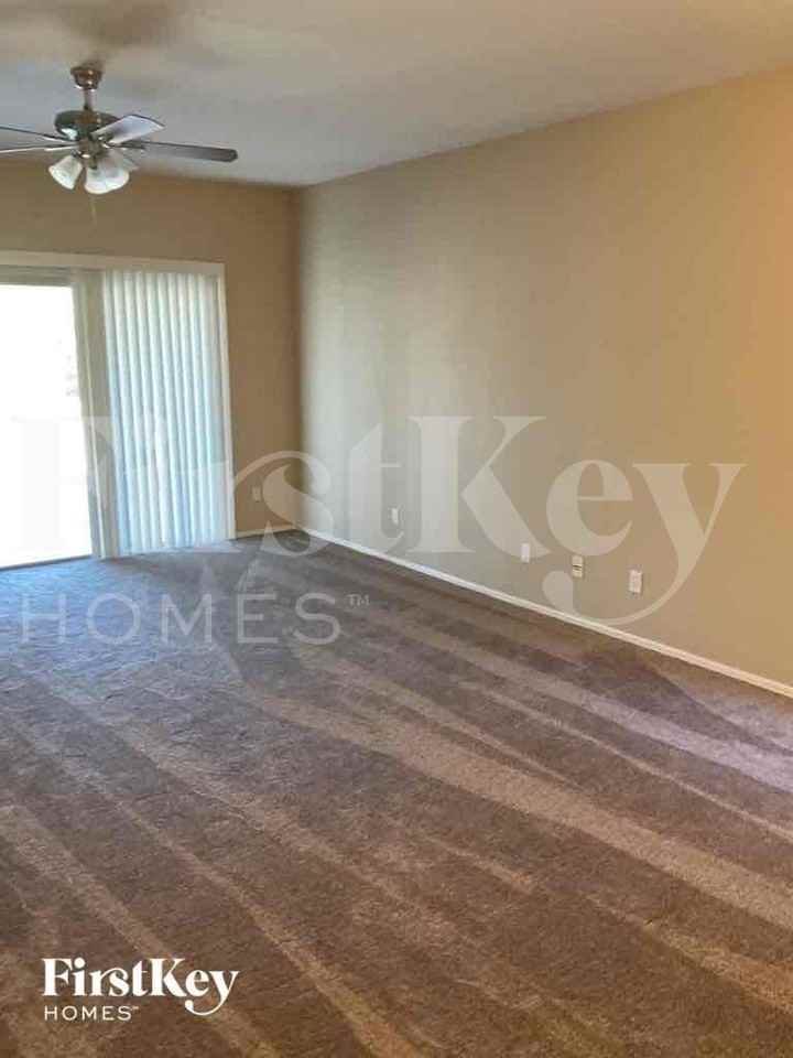 4614 W Fortune Dr - Photo 2 of 11
