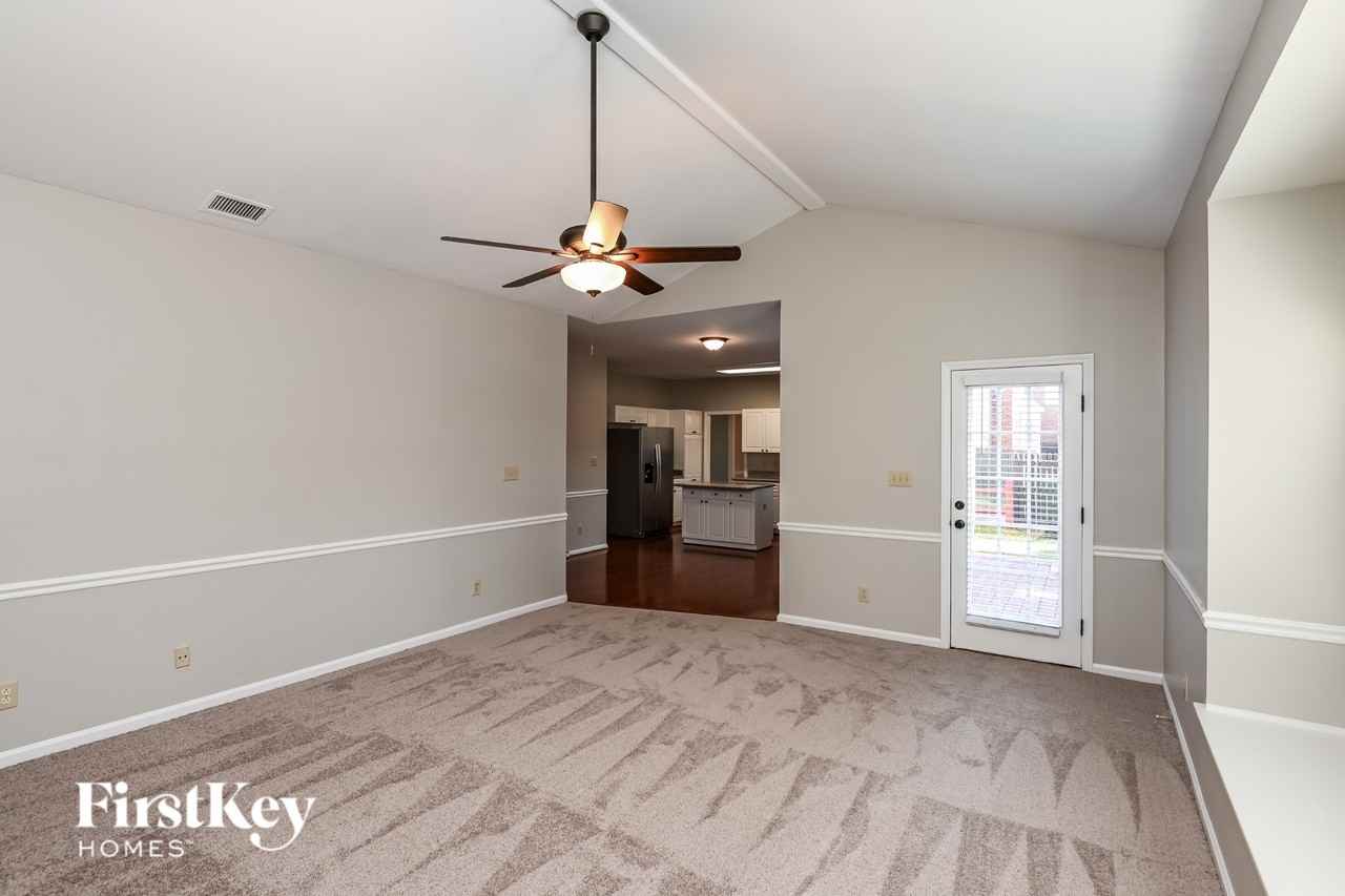 3017 Colvard Park Way - Photo 4 of 15