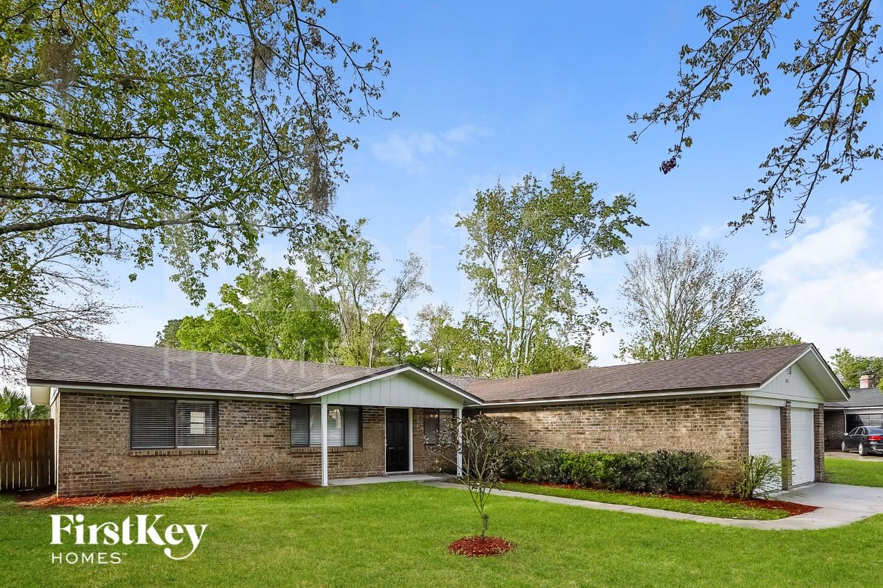 2241 George Wythe Rd - Photo 2 of 16