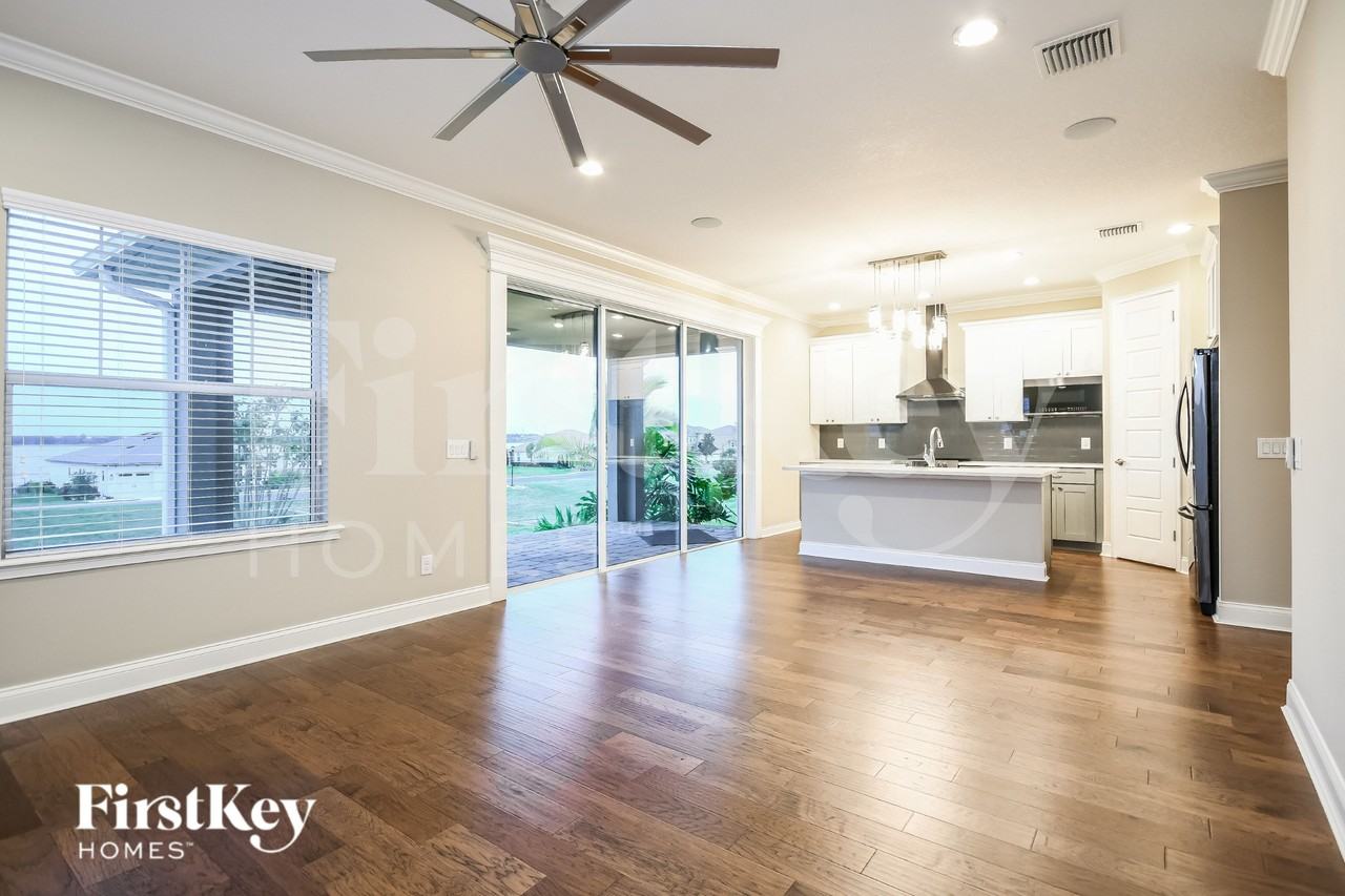 252 Pine Lilly Ct - Photo 4 of 17