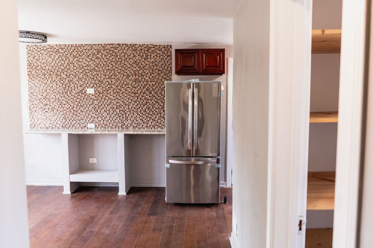 3707 S Michigan Ave - Photo 4 of 15