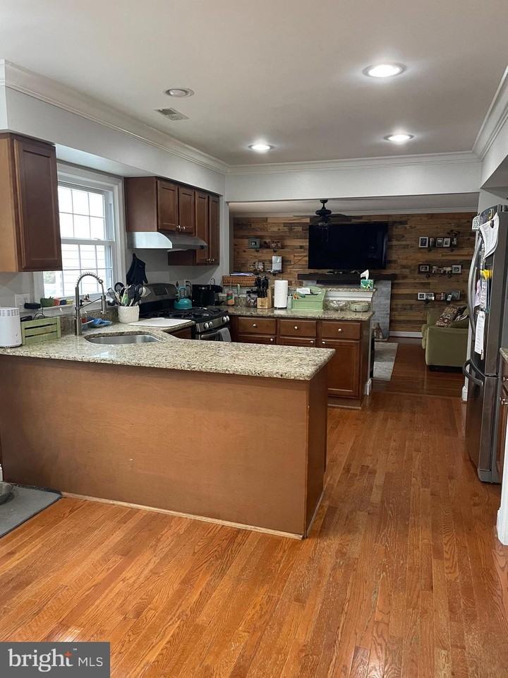 20671 Stillpond Ct - Photo 2 of 50