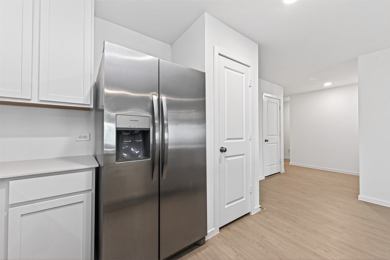 10720 Ellerston Rd - Photo 5 of 27