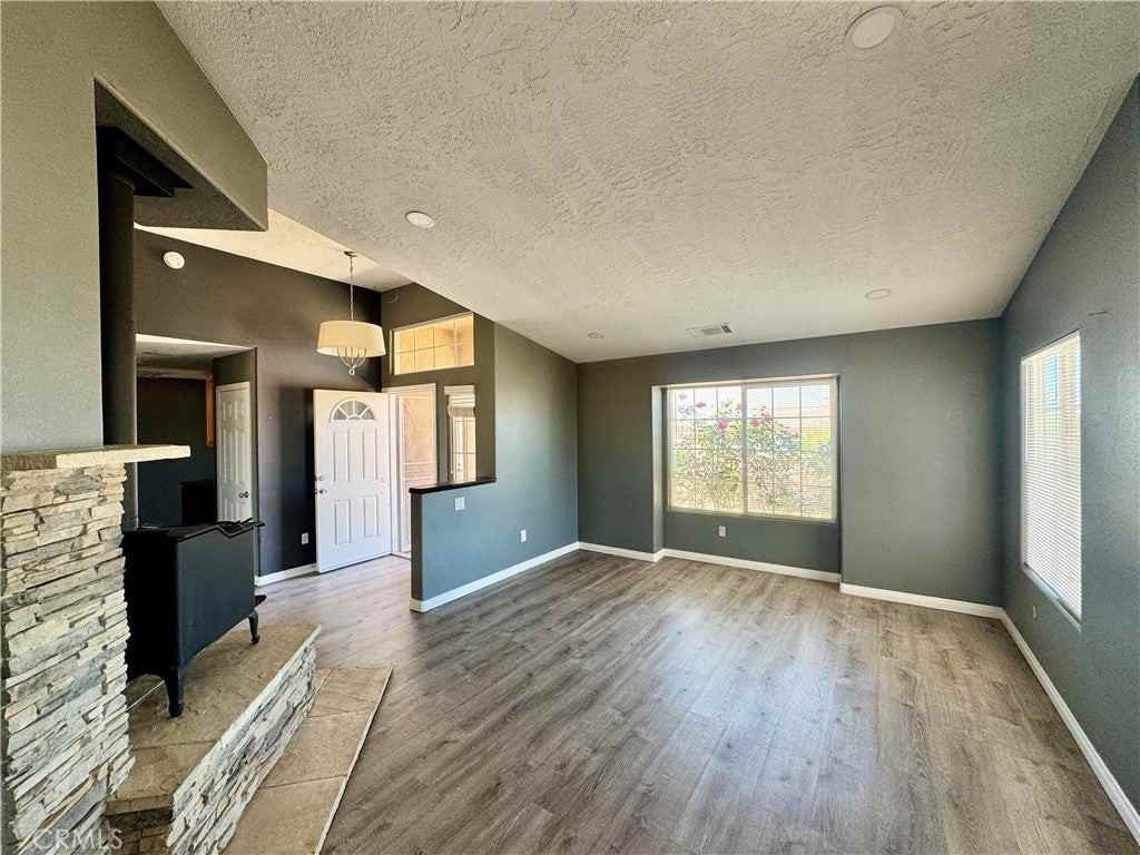 8867 Gorgonio Rd - Photo 3 of 28