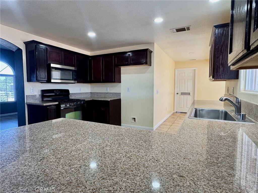 8867 Gorgonio Rd - Photo 6 of 28