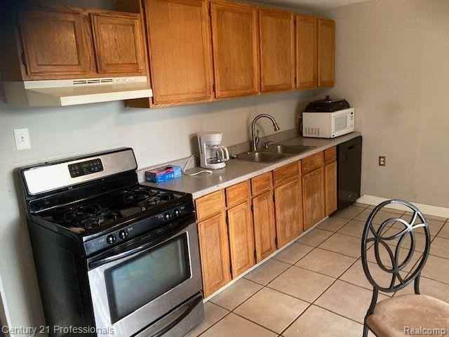 2118 Milverton Dr - Photo 4 of 7