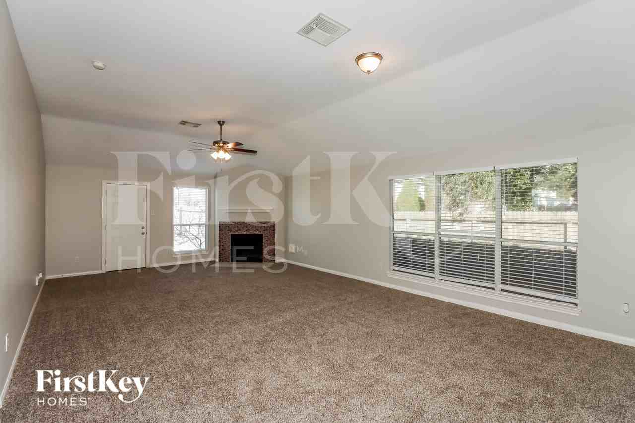 17202 Lilac Vale Ct - Photo 3 of 19