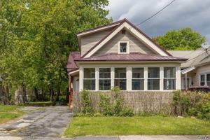 featured image of 122 Putnam St