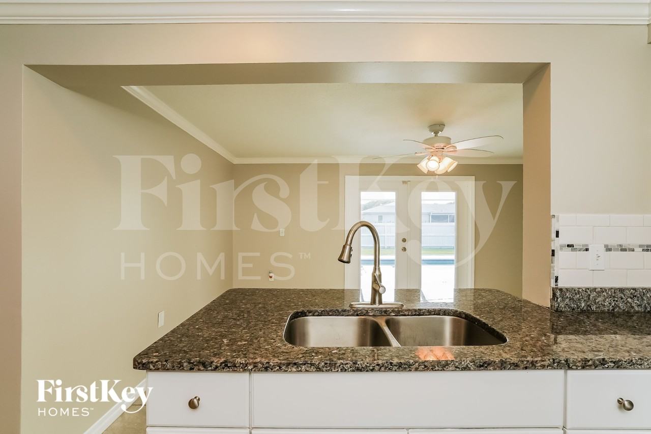 6719 Overlook Dr - Photo 6 of 16