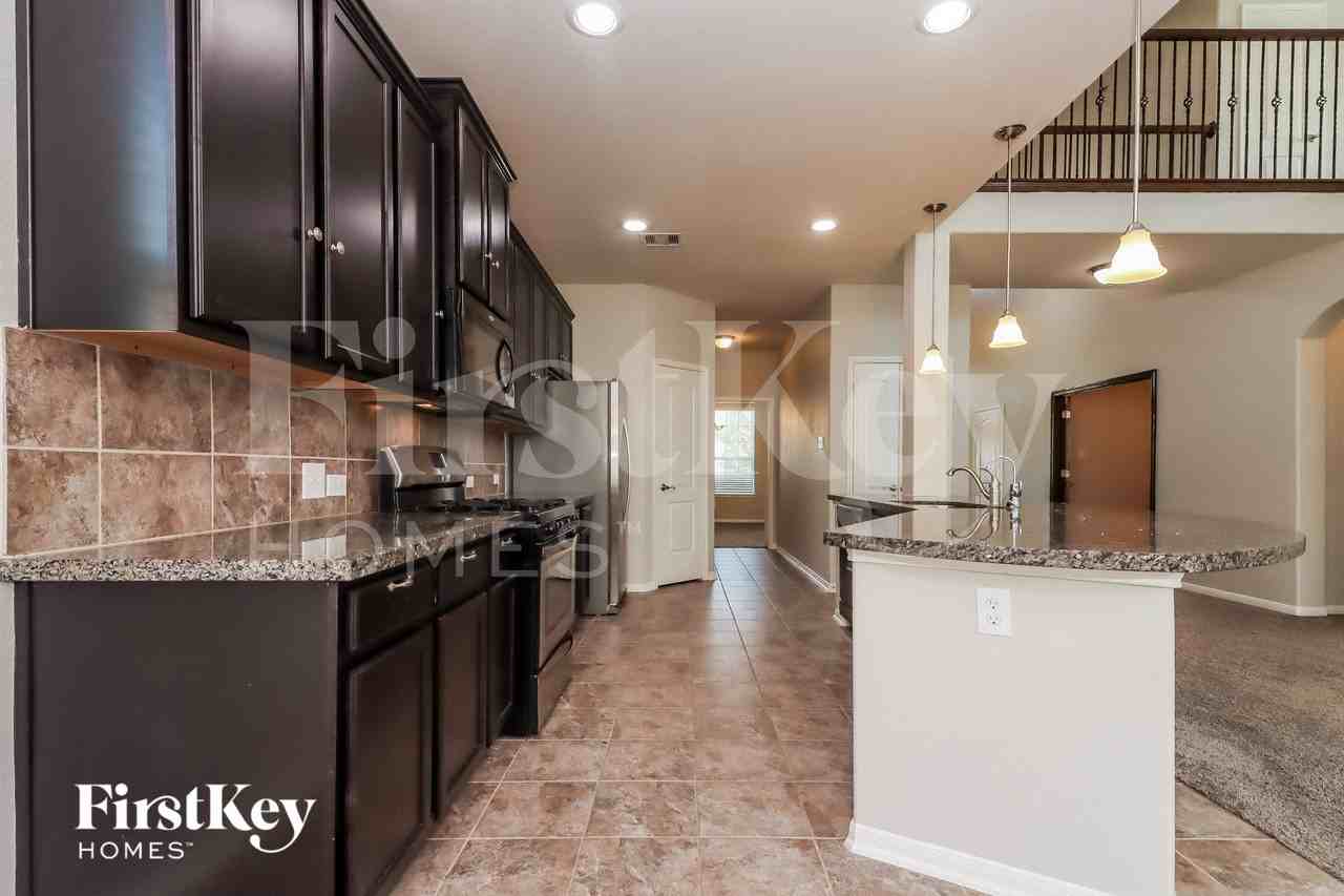 10219 Sierra Grace Ln - Photo 7 of 15