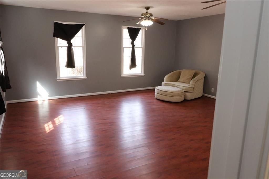 150 Bunny Ln - Photo 2 of 10