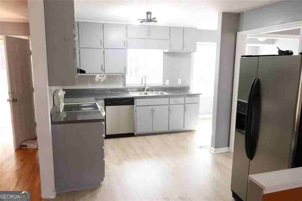 150 Bunny Ln - Photo 3 of 10
