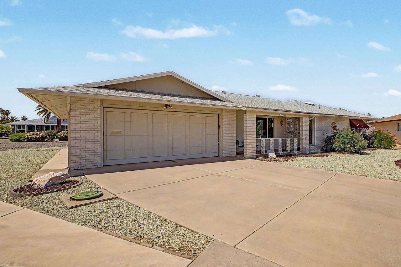 13222 W Kodiak Dr - Photo 4 of 39