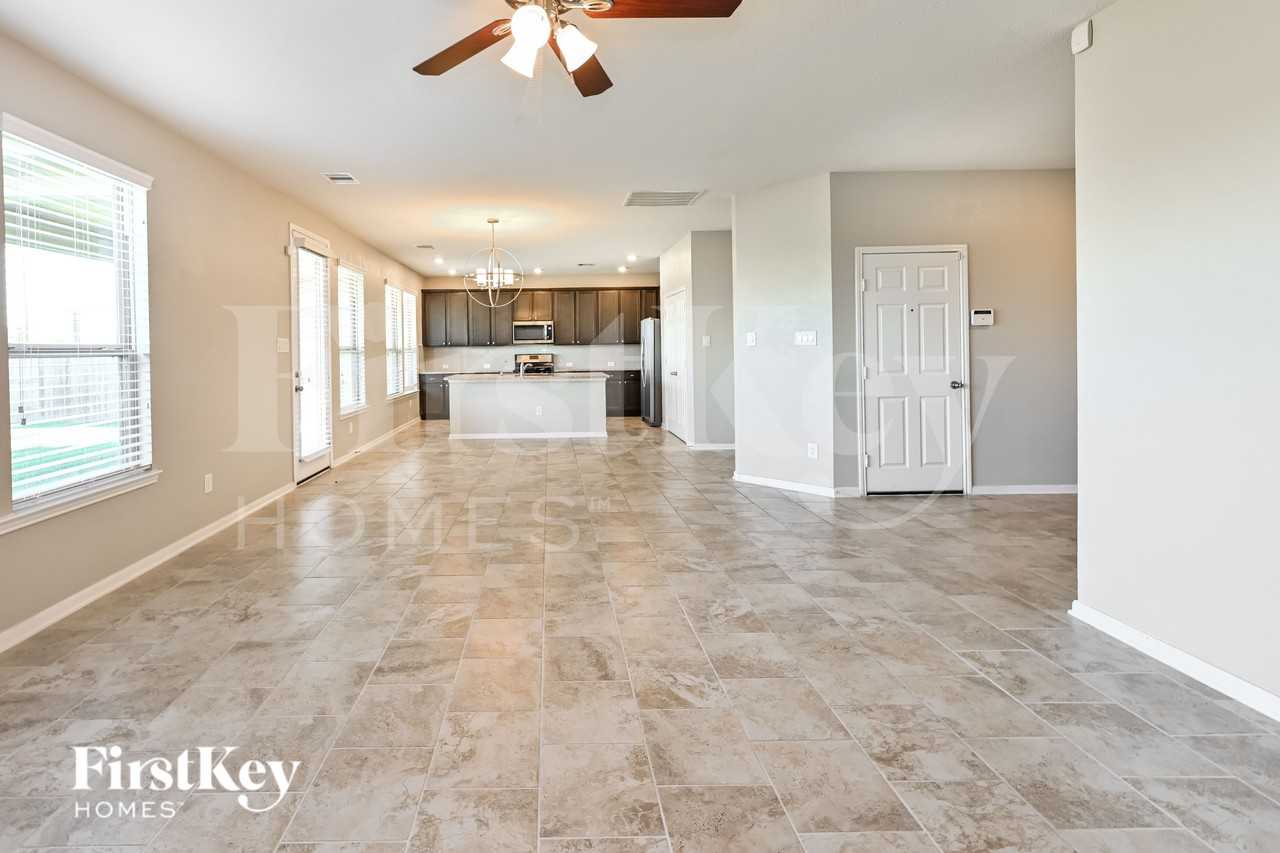 12731 Arcola Valley Ct - Photo 3 of 19