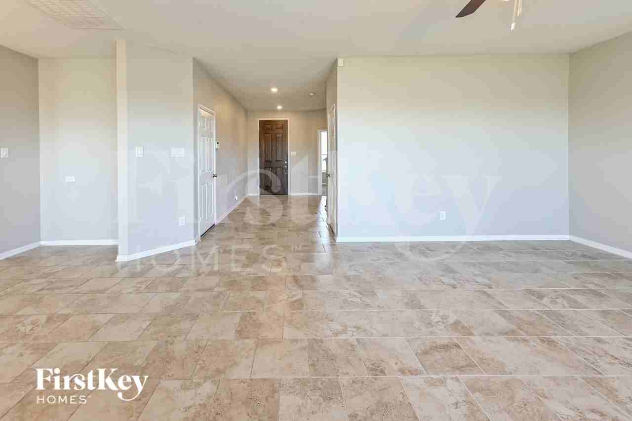 12731 Arcola Valley Ct - Photo 4 of 19
