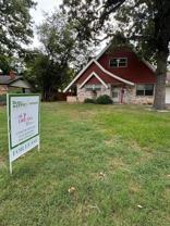 1004 Oakwood Dr - Photo 1 of 1