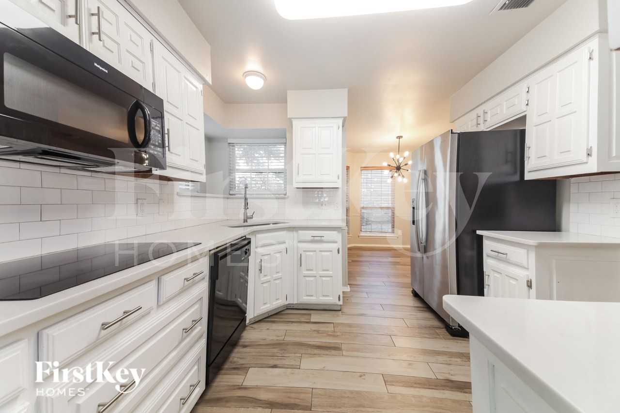 6309 Topaz Way - Photo 7 of 17