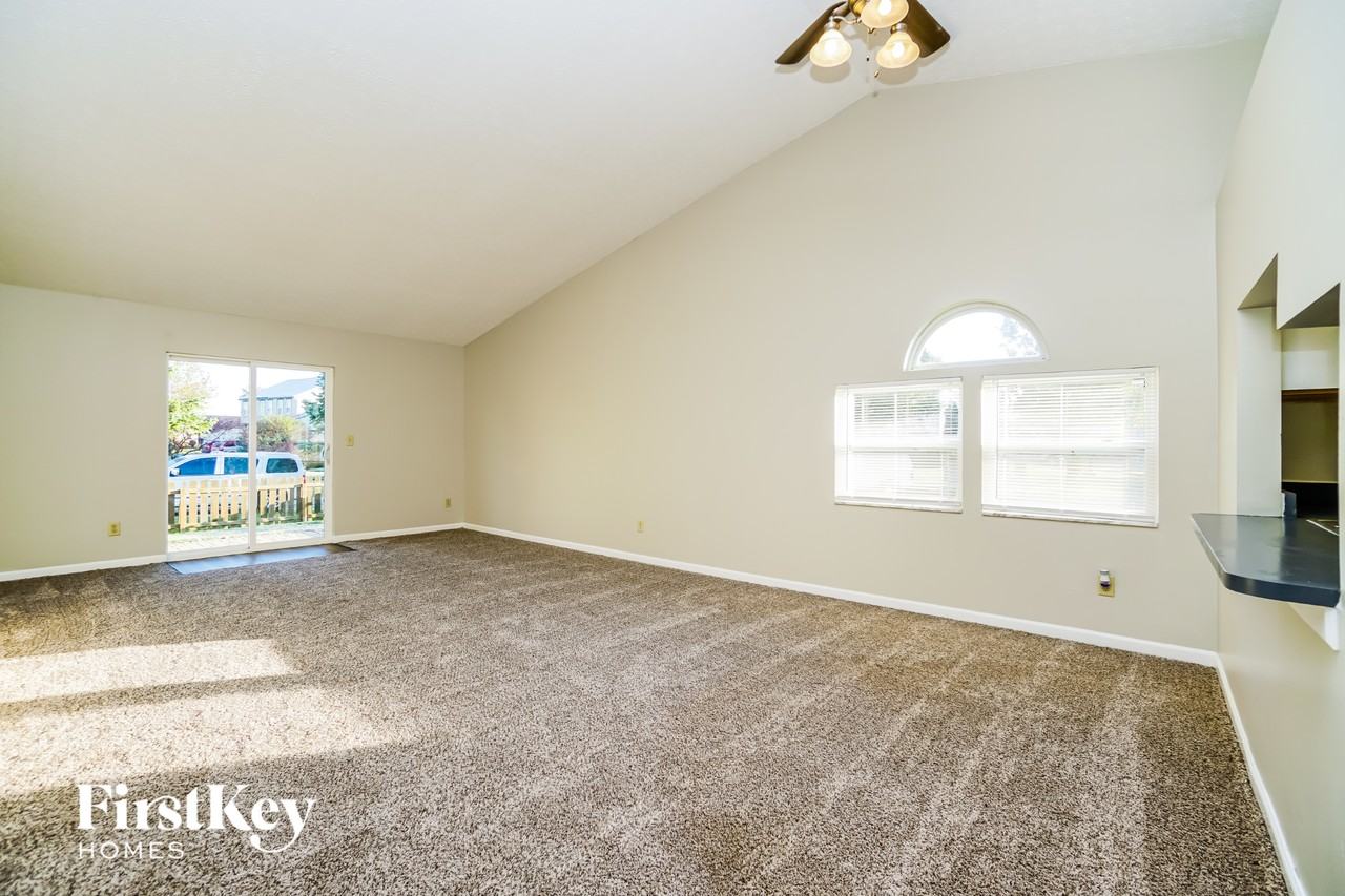 230 Monarch Dr - Photo 2 of 15