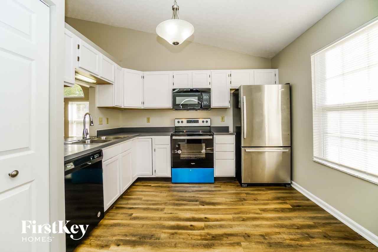 230 Monarch Dr - Photo 7 of 15