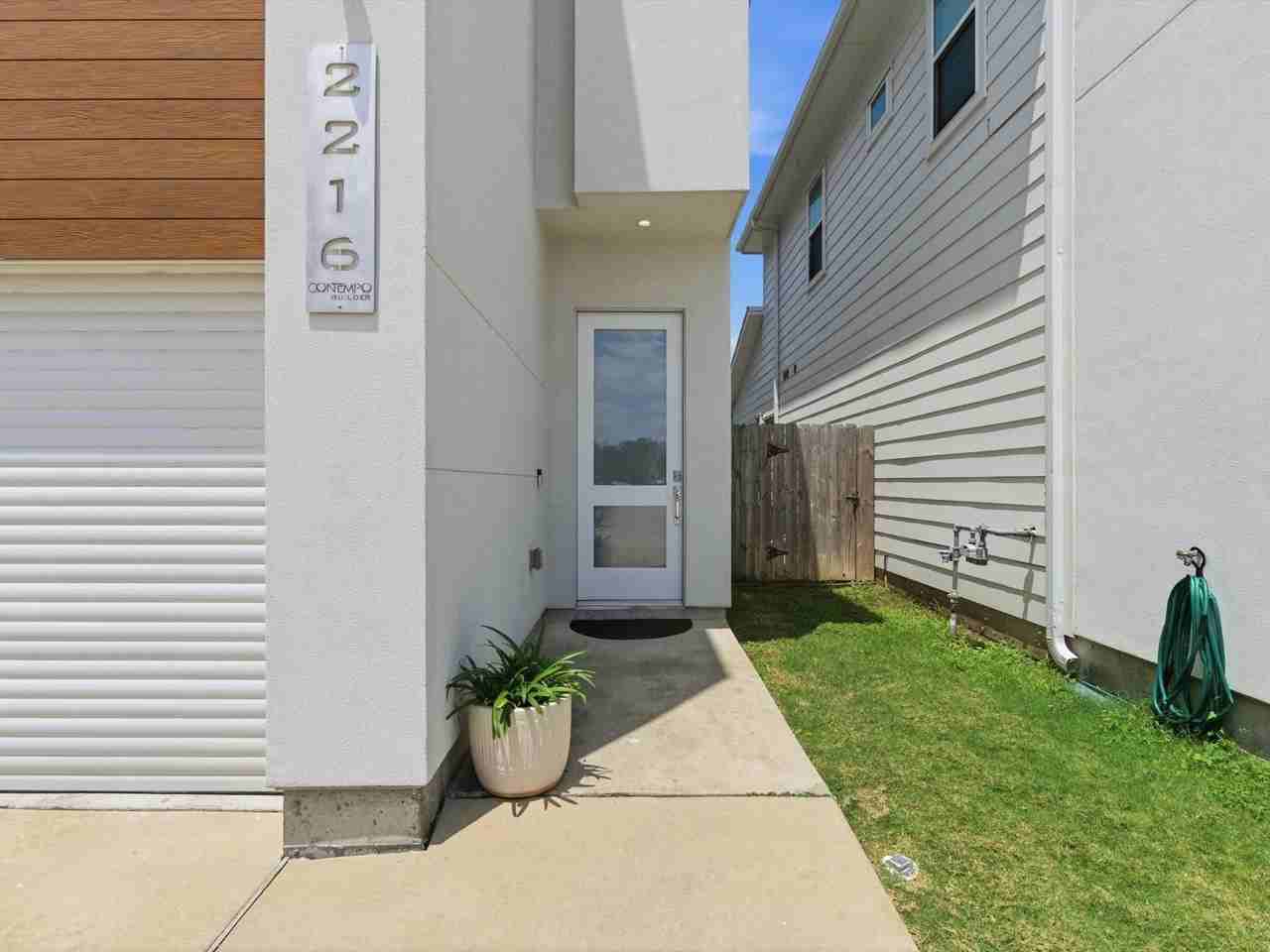 2216 Cortijo Pl - Photo 6 of 35