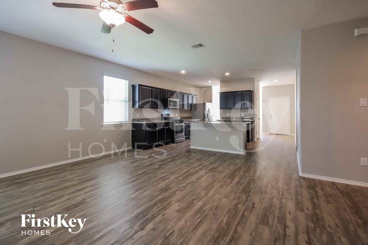11506 Castle Nugent Ct - Photo 3 of 16