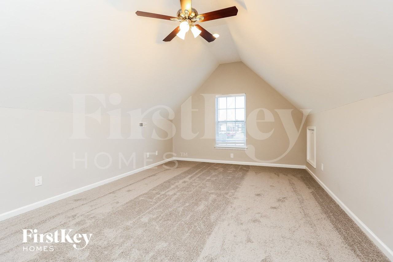 105 Lisa Cir - Photo 7 of 15