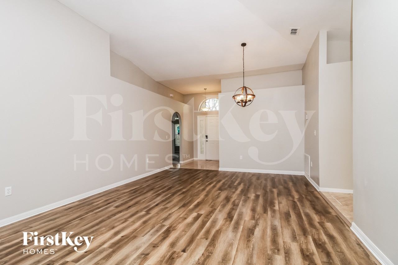 1844 Doe Lake Ct - Photo 3 of 16