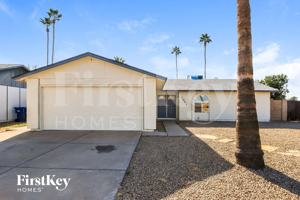 featured image of 1941 W Portobello Ave