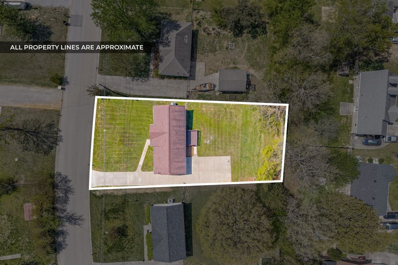 931 Poppy Dr - Photo 3 of 37