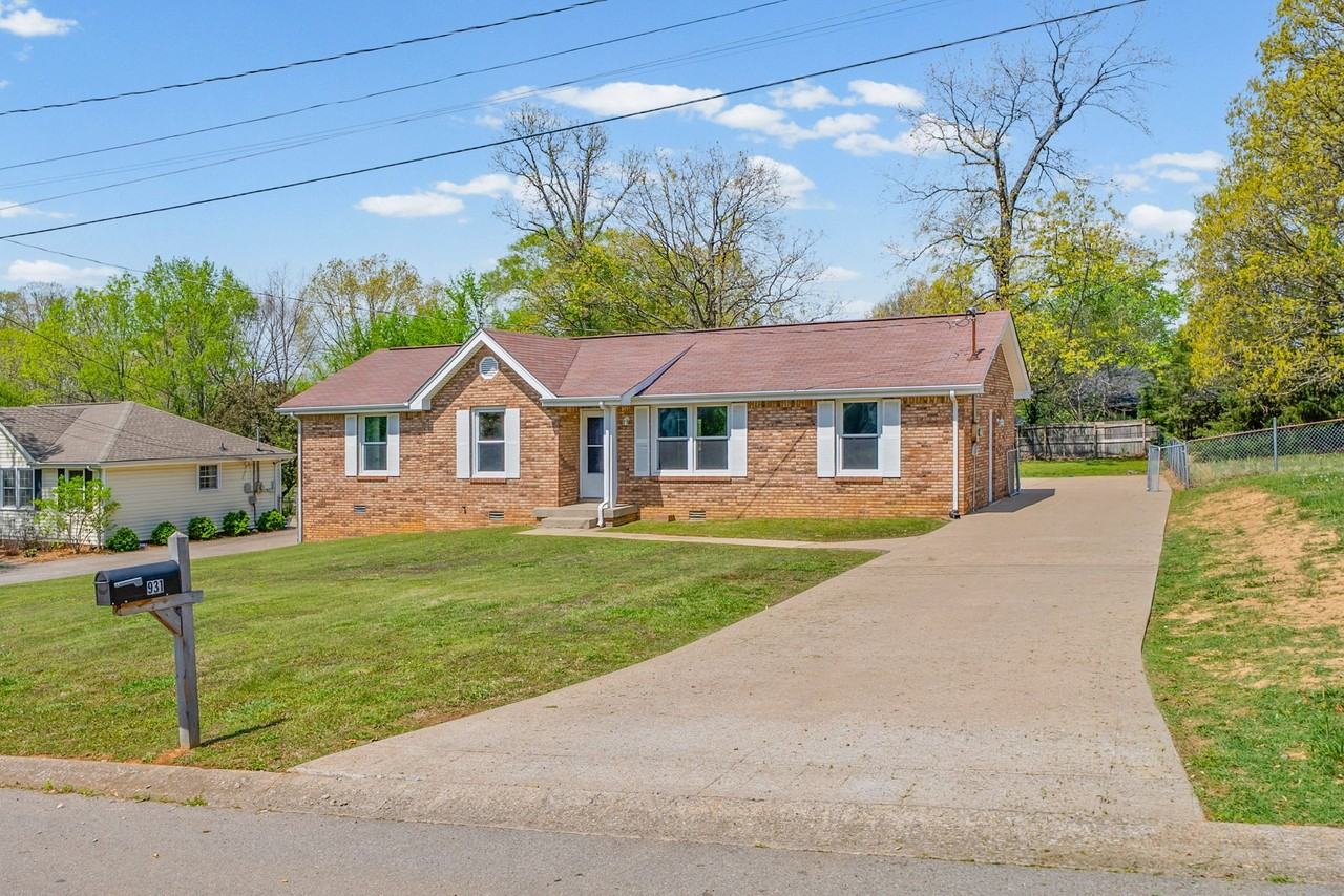 931 Poppy Dr - Photo 4 of 37