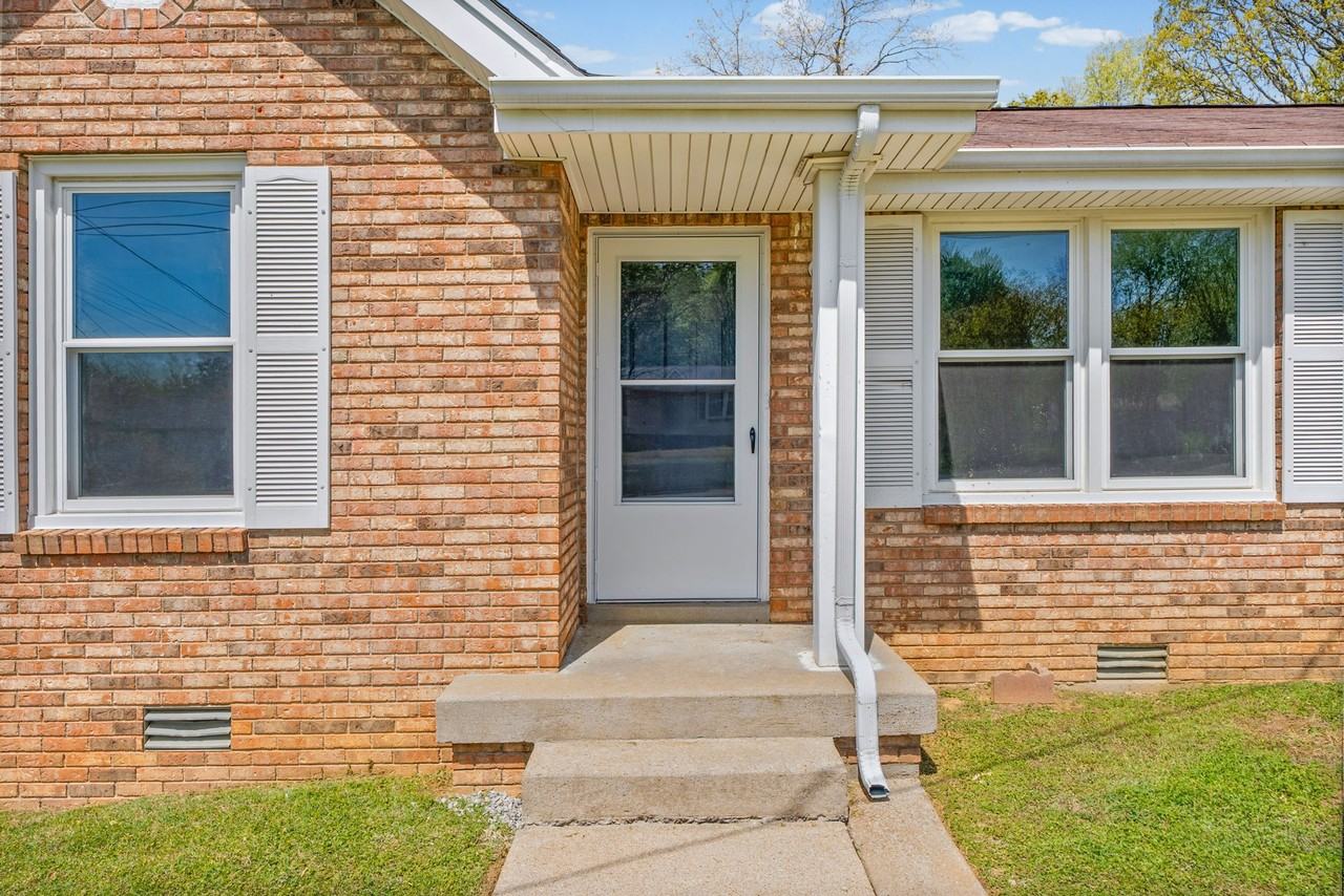 931 Poppy Dr - Photo 5 of 37
