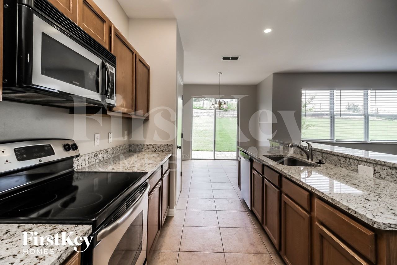 2796 Grassmoor Loop - Photo 7 of 16