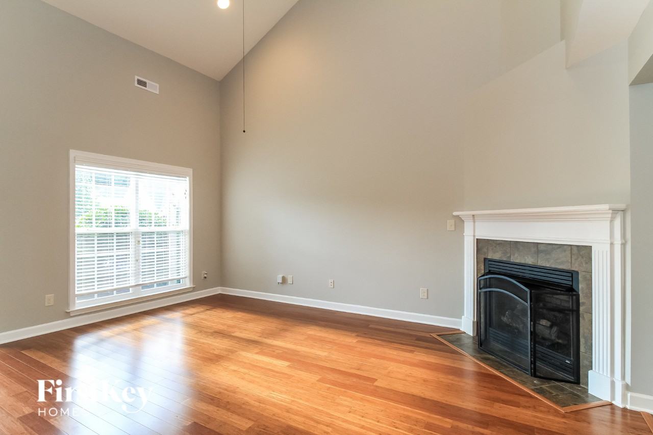 4701 Audrey Dr - Photo 3 of 15
