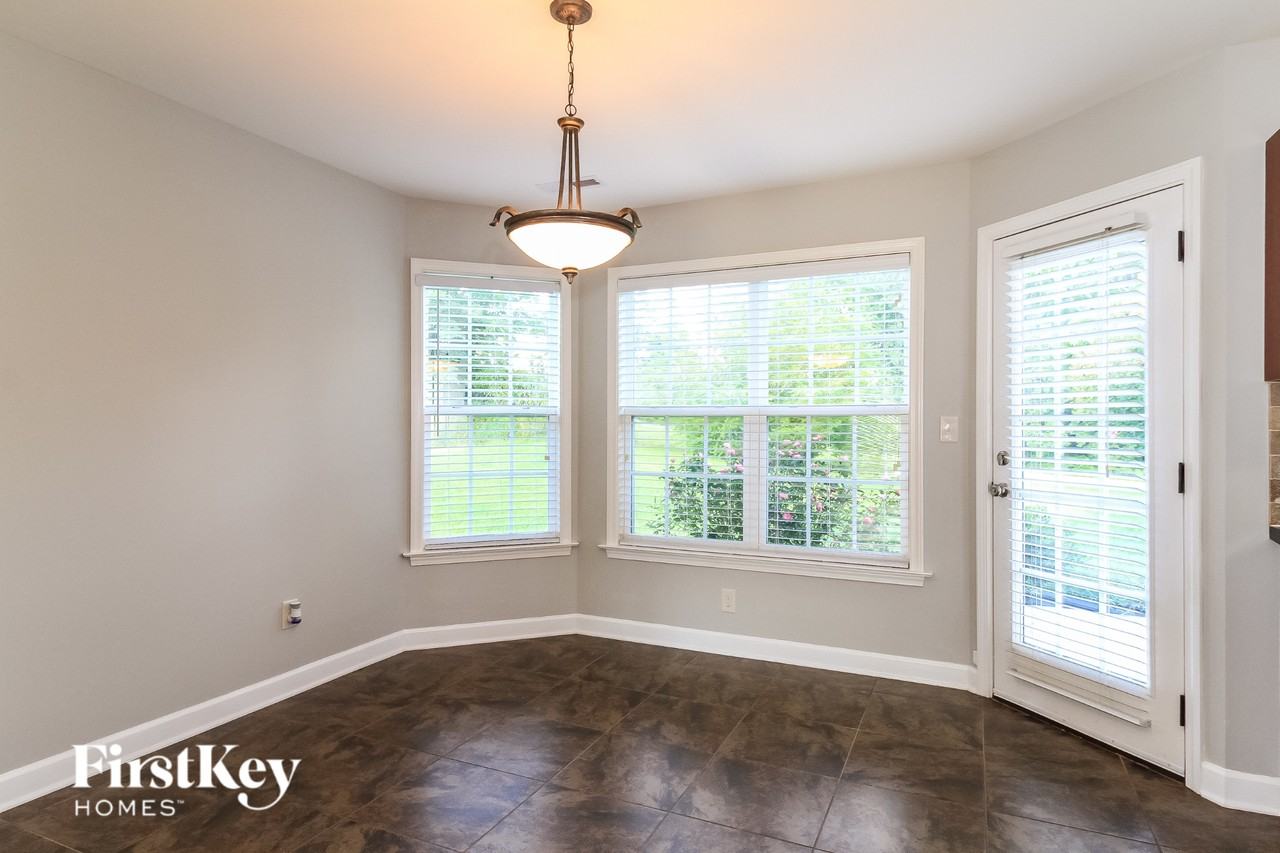 4701 Audrey Dr - Photo 5 of 15