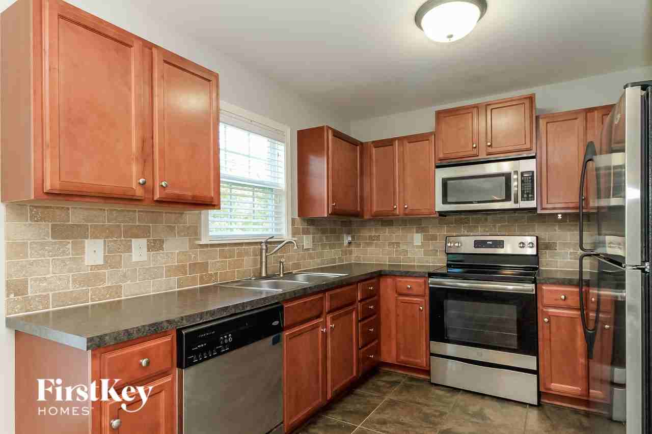 4701 Audrey Dr - Photo 6 of 15