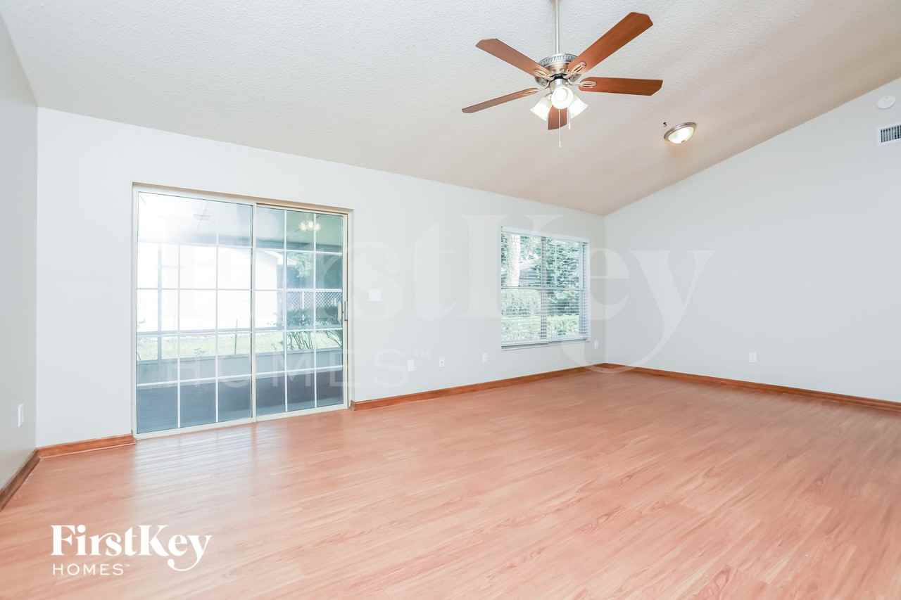 104 Hazel Blvd - Photo 3 of 16