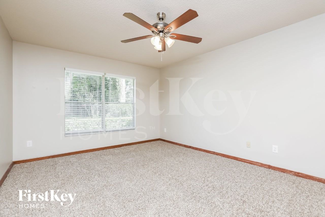 104 Hazel Blvd - Photo 7 of 16