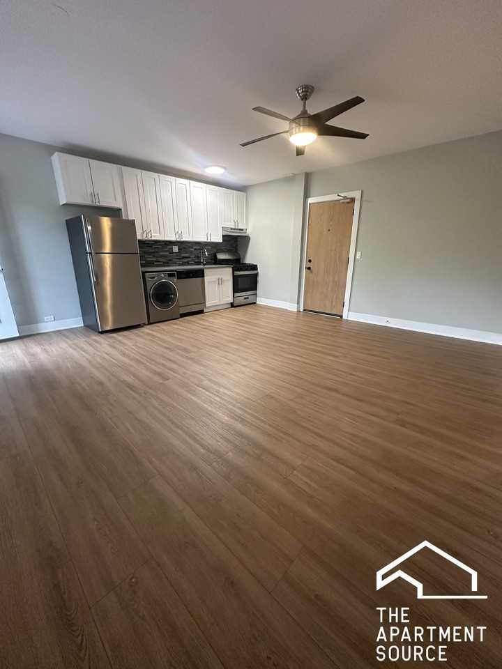 730 Judson Ave #4 - Photo 4 of 12