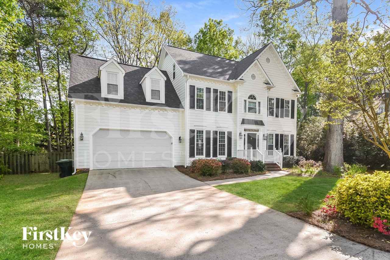 11 Stonebury Ct - Photo 2 of 15