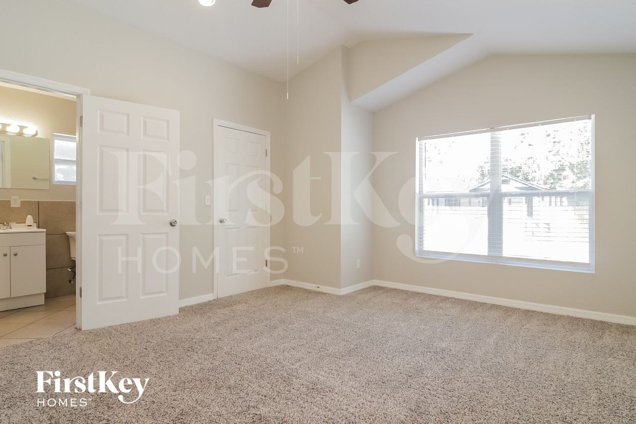 404 Mcgee St - Photo 6 of 16