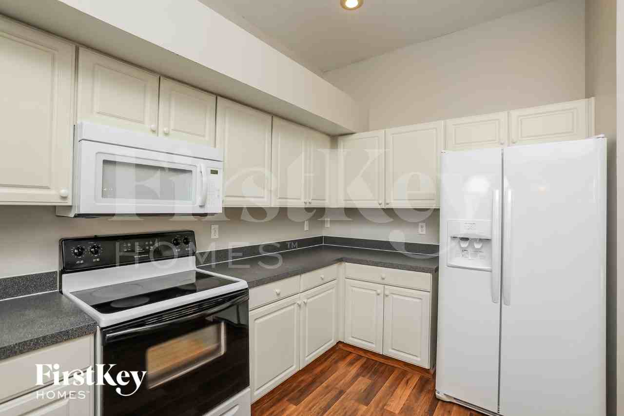 62 Abbey Hollow Dr - Photo 6 of 16