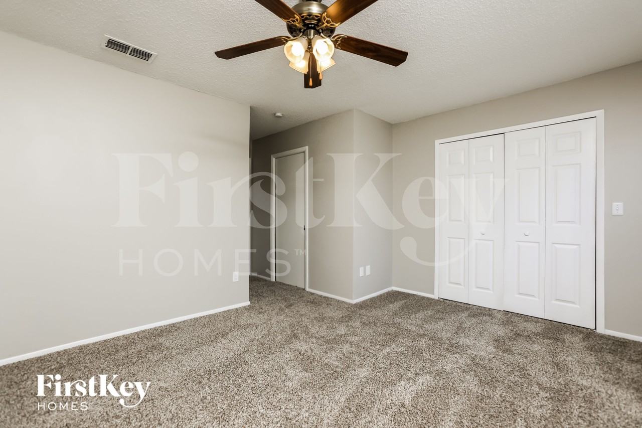 62 Abbey Hollow Dr - Photo 7 of 16