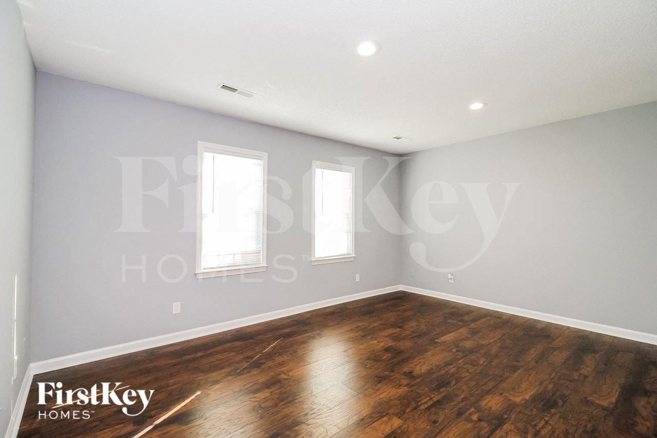 701 Hampton Way Dr - Photo 6 of 15