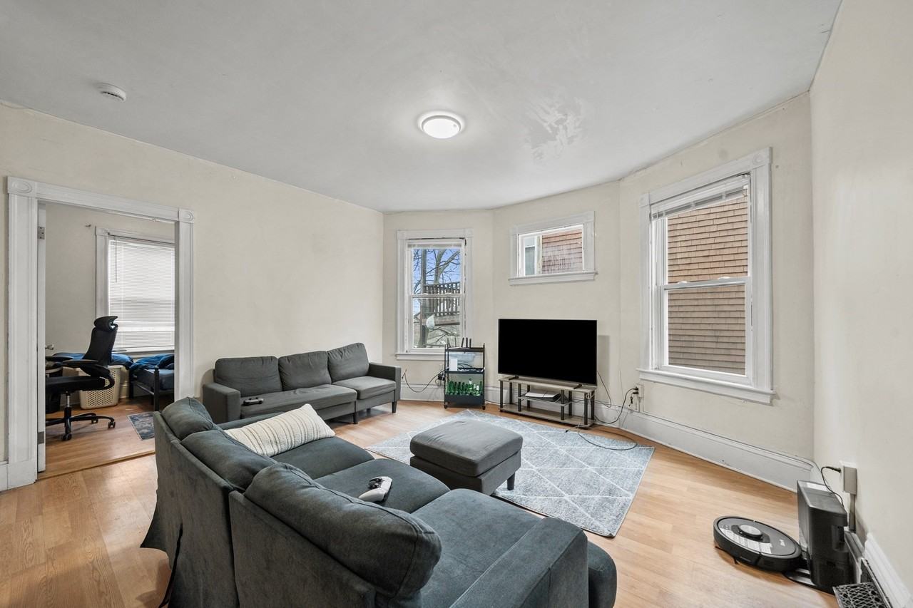 41 Parker Hill Ave #1 - Photo 7 of 15