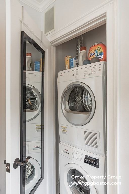 254 Bowen St #3 - Photo 7 of 8