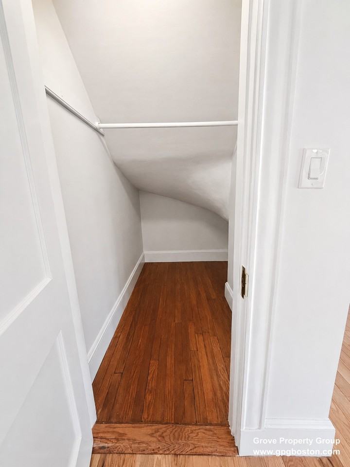 695 Adams St #1 - Photo 7 of 16