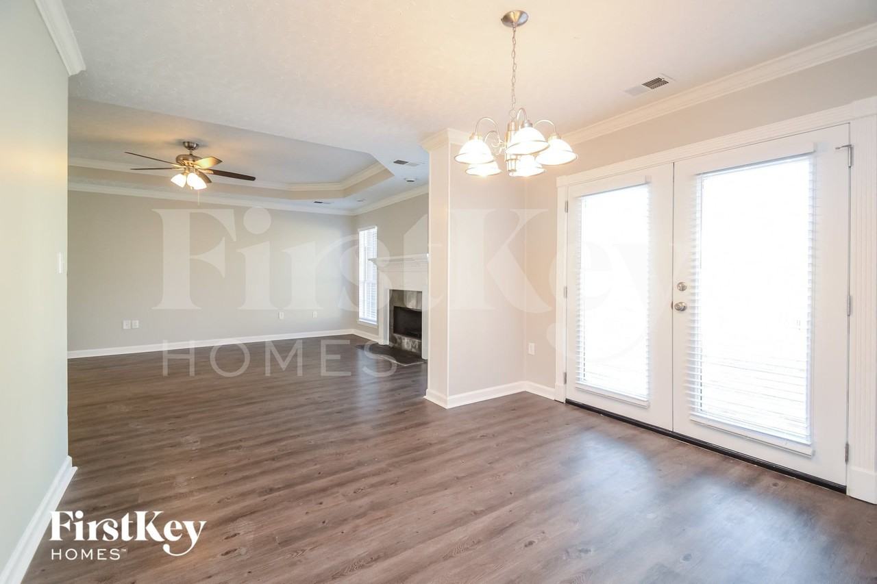 2024 King Charles Pl - Photo 5 of 15