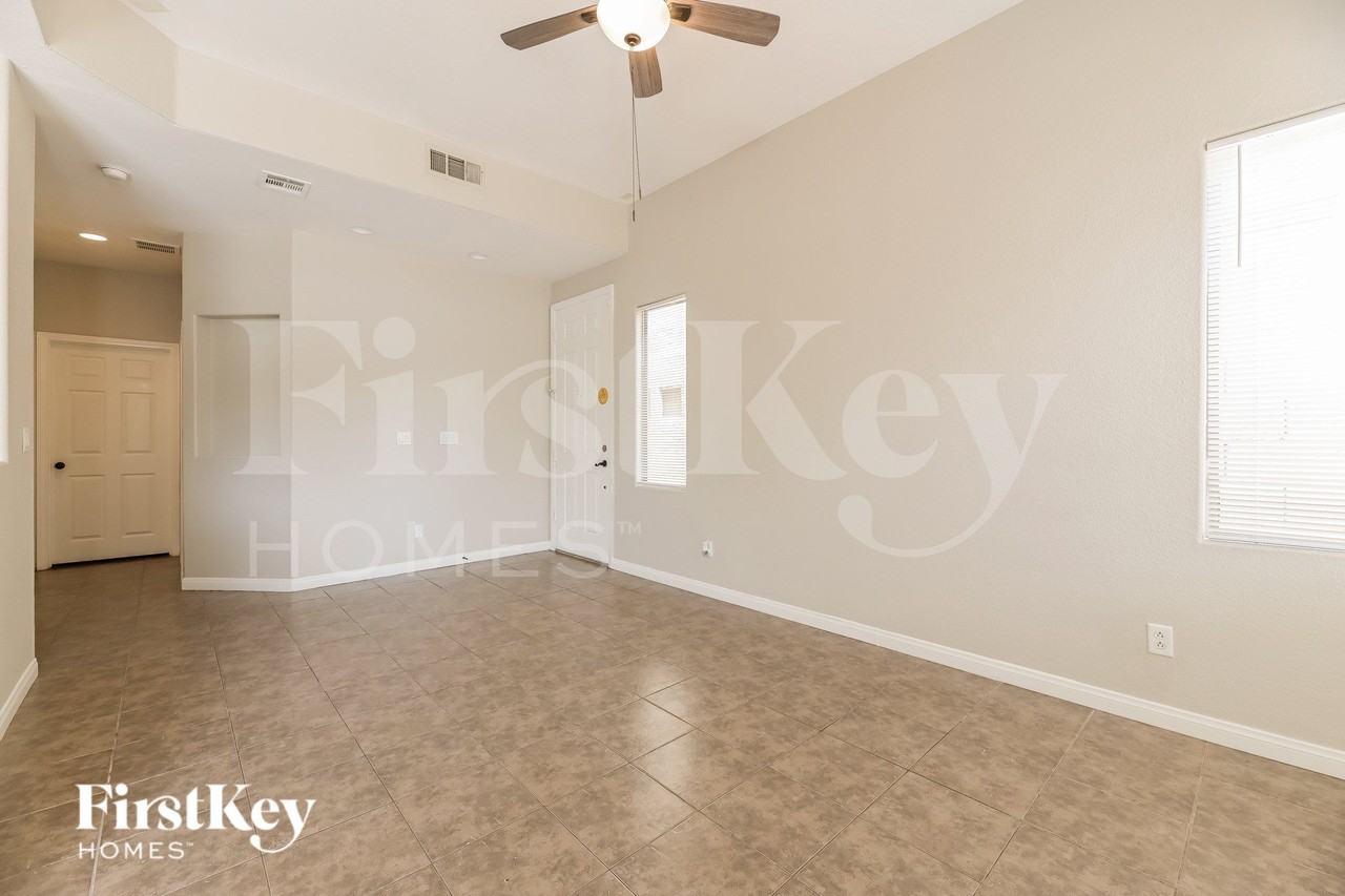 9125 Watermelon Seed Ave - Photo 3 of 16