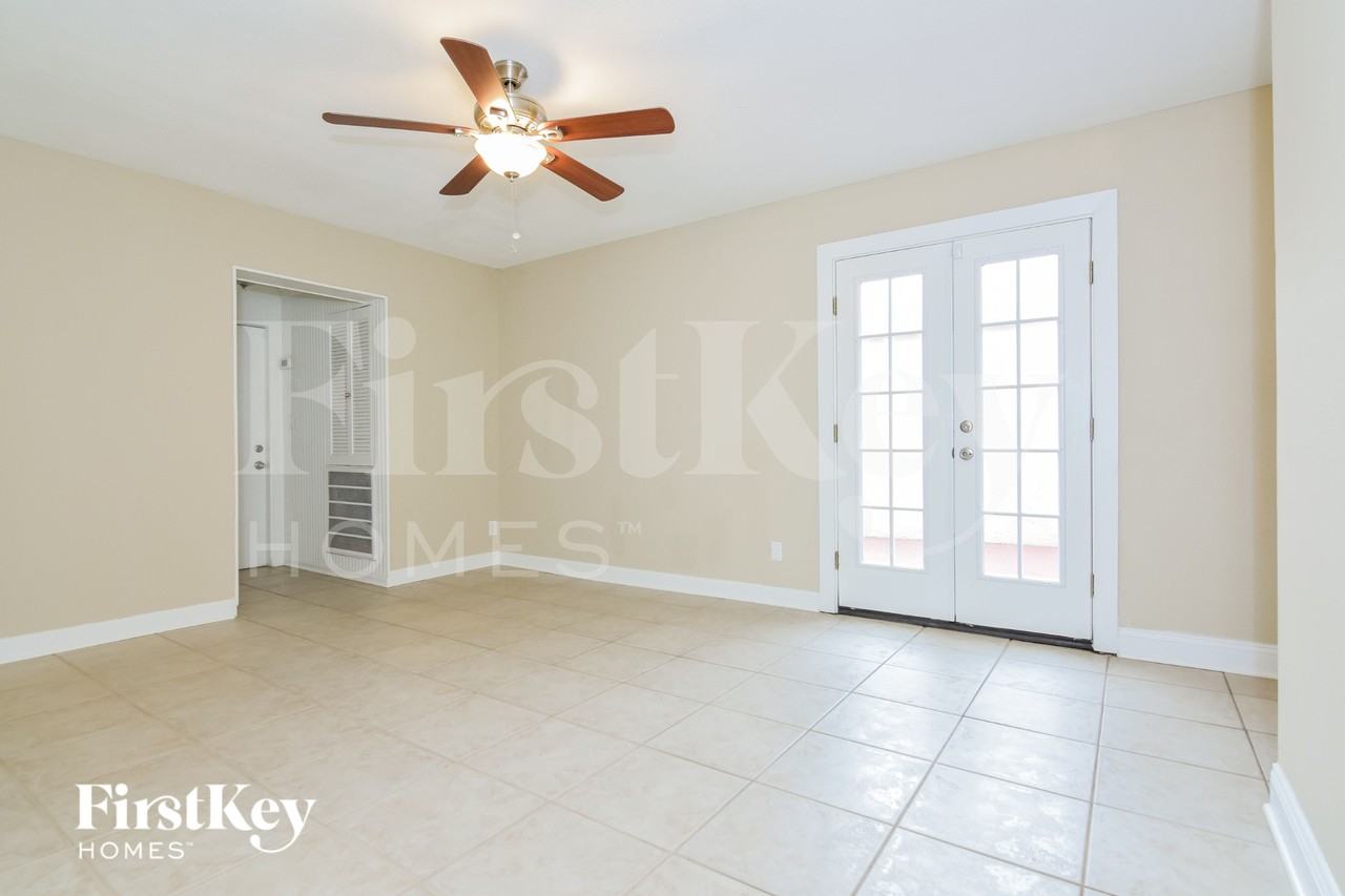 8006 La Serena Dr - Photo 3 of 16